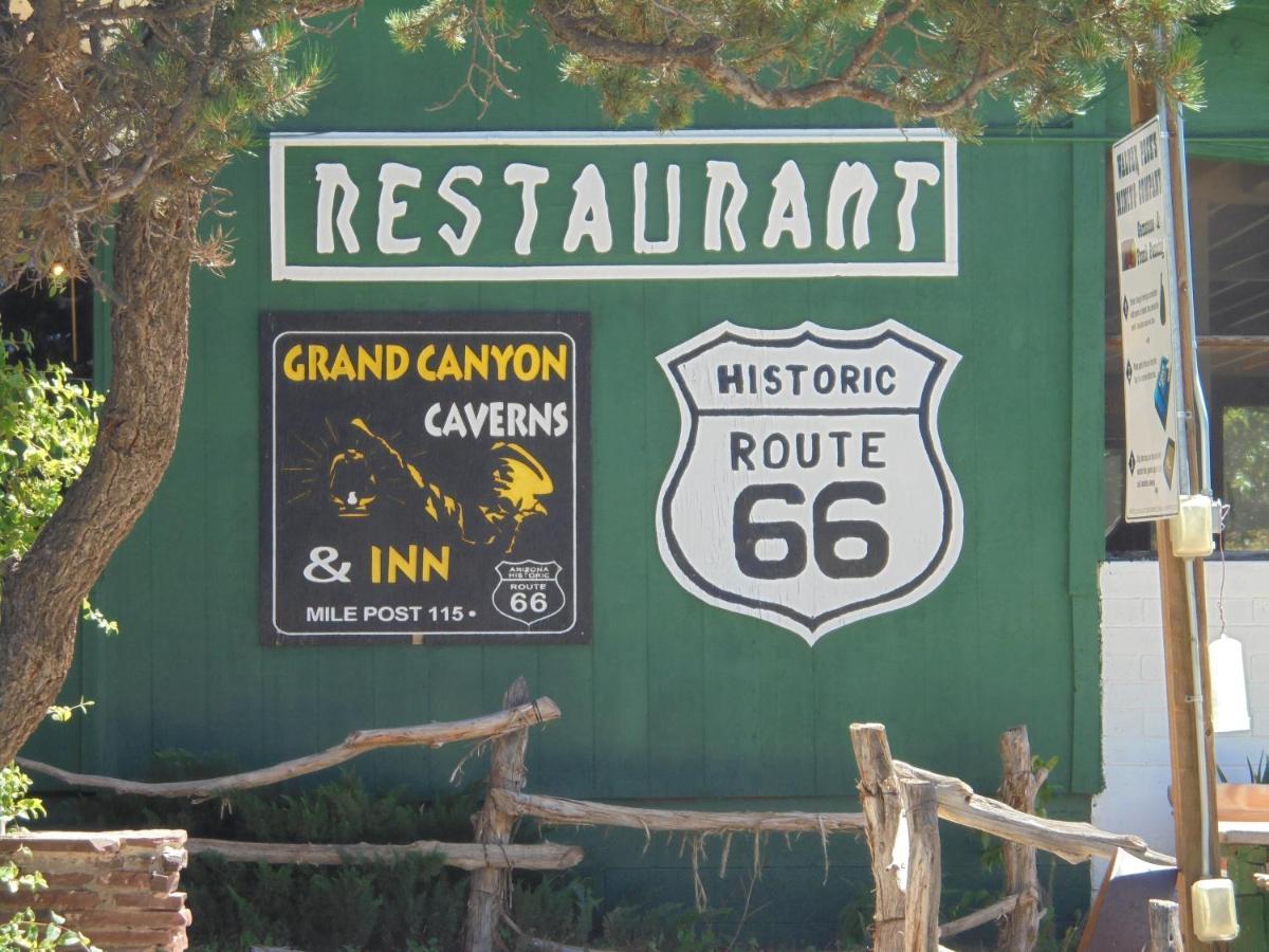 Grand Canyon Caverns Inn Peach Springs Eksteriør billede